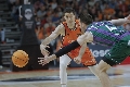 Montero sostiene al Valencia y De Larrea ciega al Unicaja