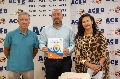 Reconocerán con una placa de metacrilato a los comercios accesibles de Benalmádena